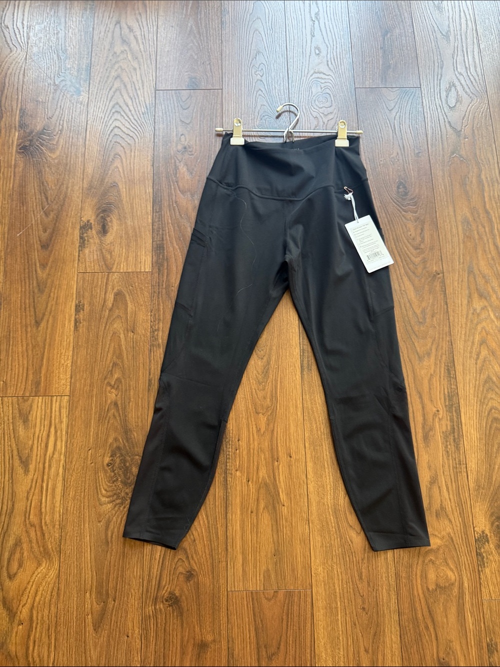 Women's Black High-Rise Performance Leggings with Side Pockets
